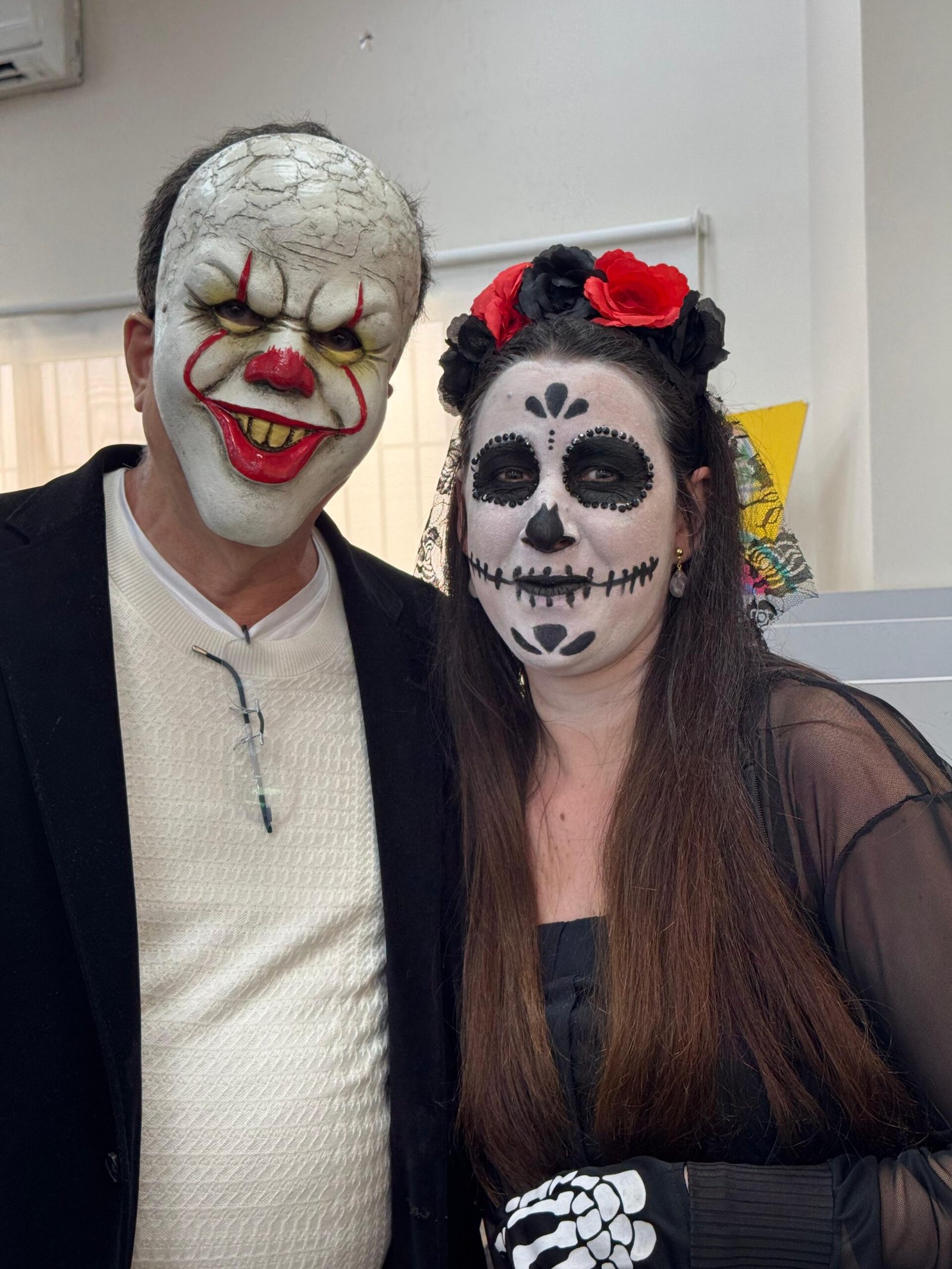 WhatsApp-Image-2025-11-04-at-09.42.52-scaled Halloween na Clínica Fares: quando o bom humor encontra o atendimento humanizado